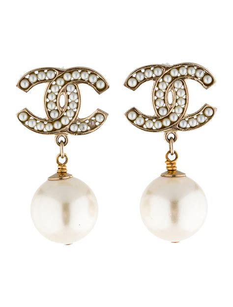 chanel pink pearl earrings|chanel pearl drop earrings price.